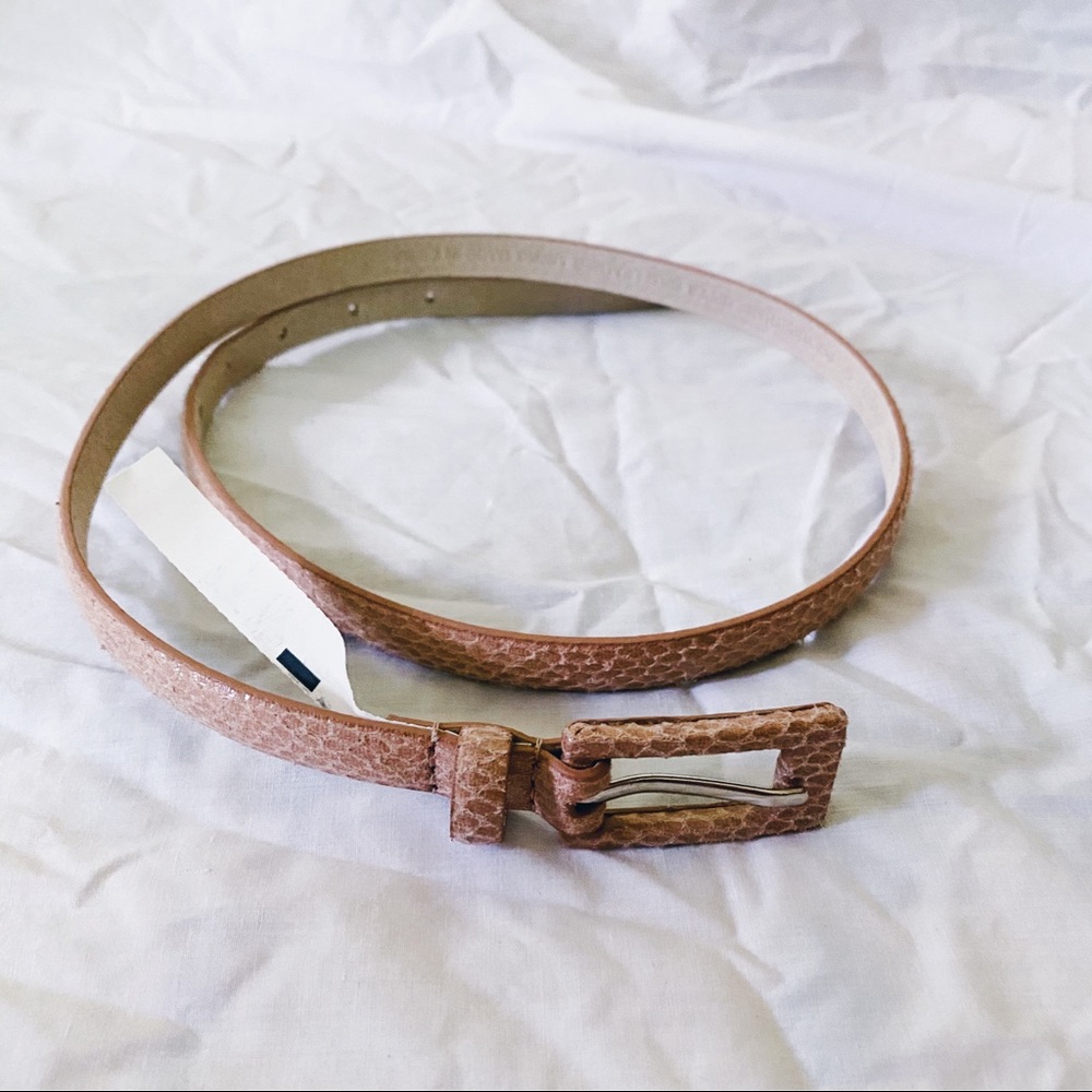 NWT Faux snakeskin belt